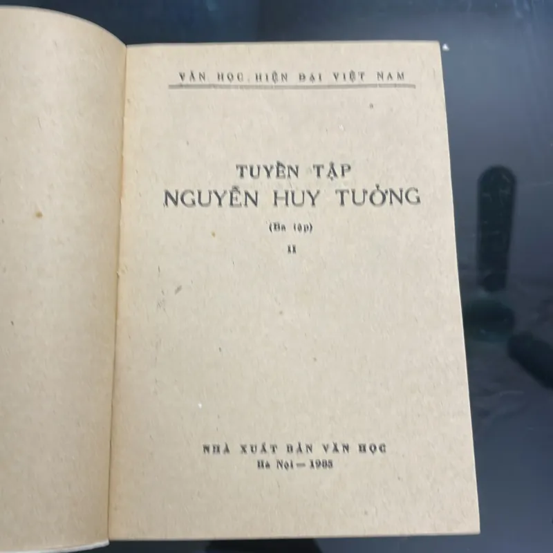 Tuyển tập Nguyễn Huy Tưởng 1006942