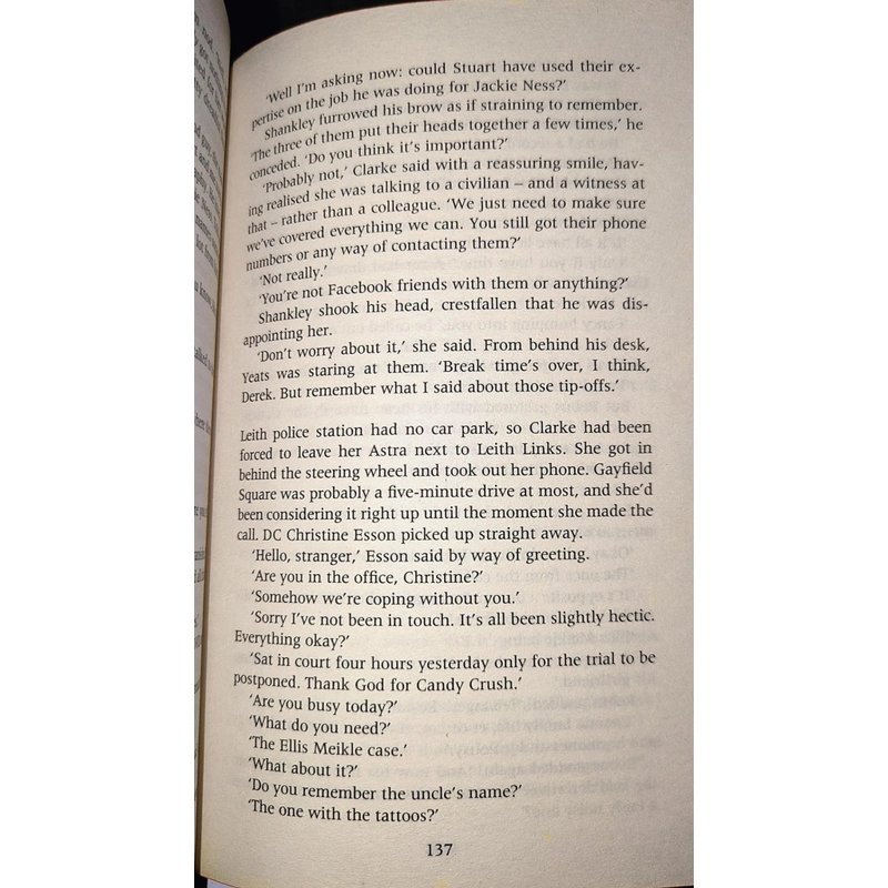 IN A HOUSE OF LIES - IAN RANKIN (Number one Bestseller) 524788