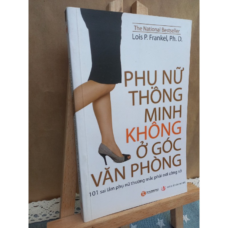 Phụ nữ thông minh không ở góc văn phòng 60004