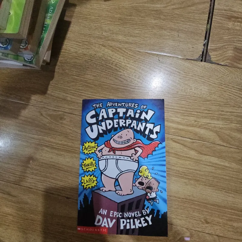 The adventures of Captain Underpants Giá 20k  601761