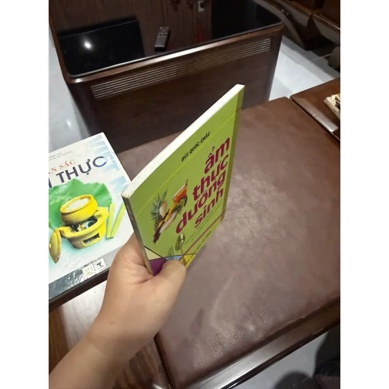 ẨM THỰC DƯỠNG SINH – BÙI QUỐC CHÂU- K3 1005851