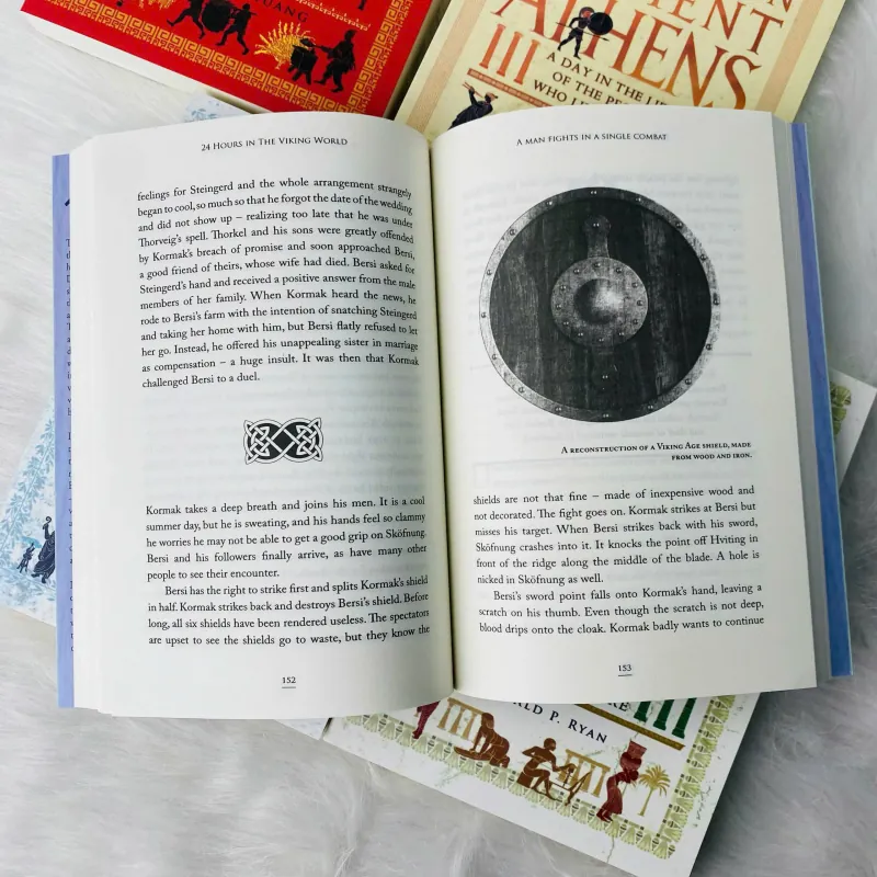 Sách - 24 Hours in…5 cuốn đẹp– du hành xuyên thời gian qua các nền văn minh cổ đại 1022613