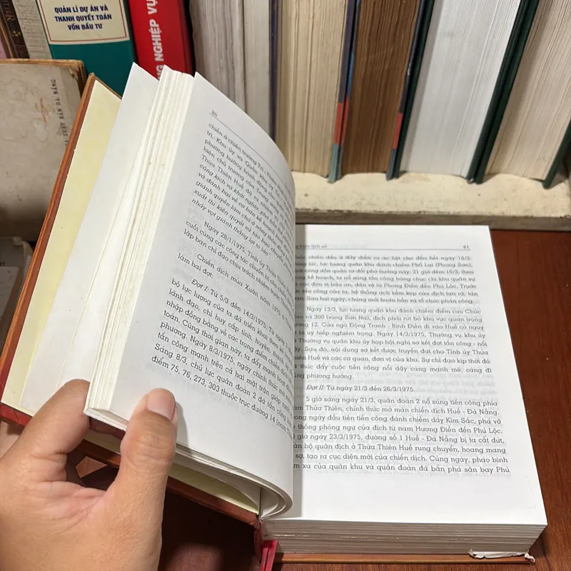 II Lịch Sử: Từ Điển Lịch Sử Thừa Thiên Huế - TS. Đỗ Bang - 2000 722424