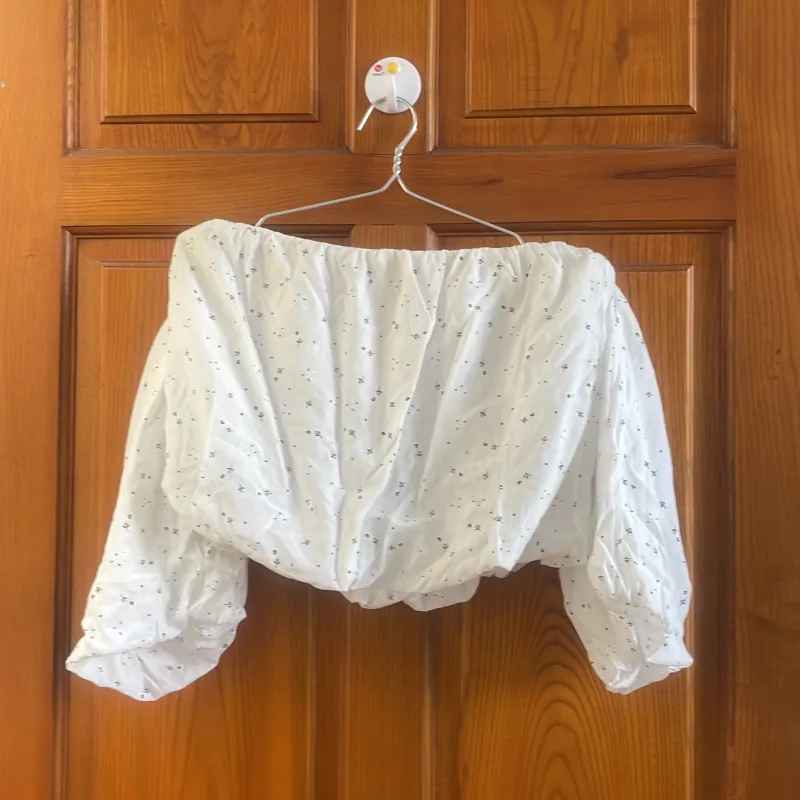 Áo trễ vai croptop 778868