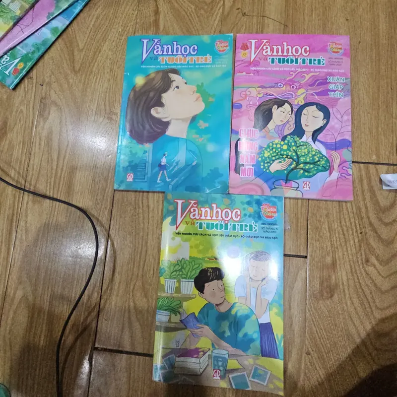 3q Văn học và tuổi trẻ không trùng như hình 
20k 730325