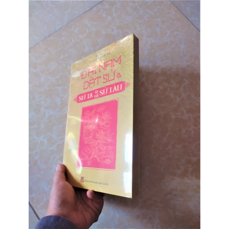 Sách: Đại Nam Dật Sử & Sử Ta so với Sử Tàu - Tác giả: Nguyễn Văn Tố 712196