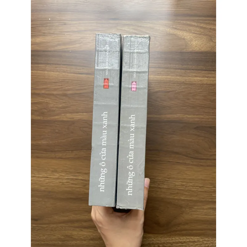 Những ô cửa màu xanh - Đoàn Tử Huyến dịch 974990