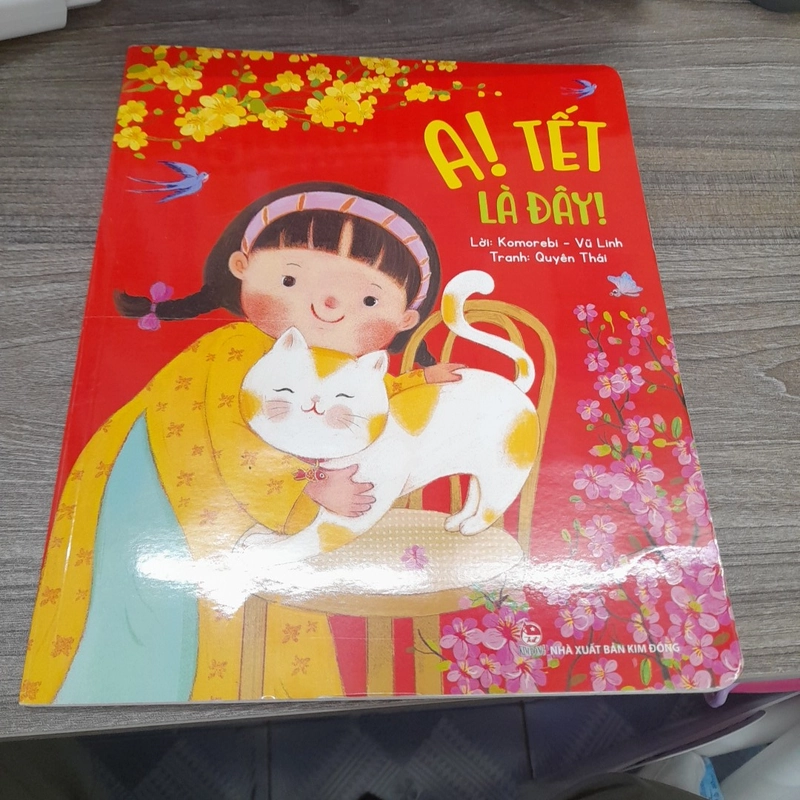 Sách tranh cho bé A! Tết là đây 447895