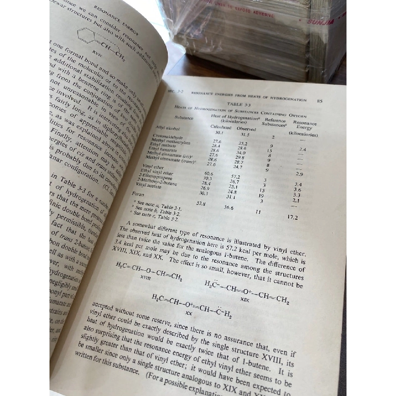 Resonance in Organic Chemistry - George Willard Wheland 313220