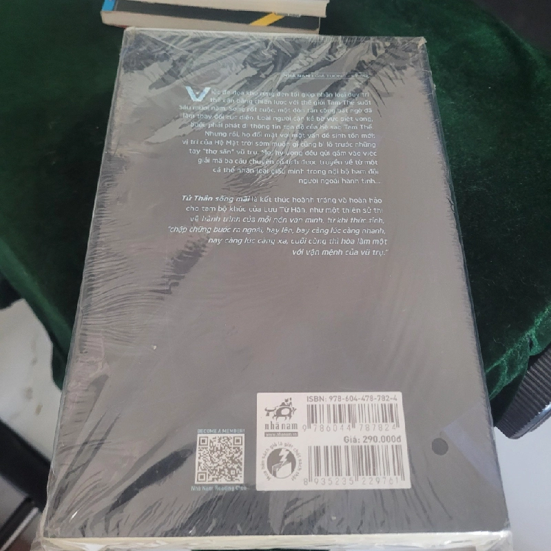 Lưu Tư Hàn – Tam thể 2: Khu rừng đen tối 529096