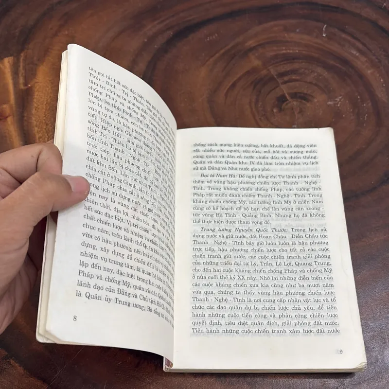 II Đối Thoại Và Tản Văn: Sự Kỳ Diệu Của Lịch Sử - Nam Hà - 2003 970761