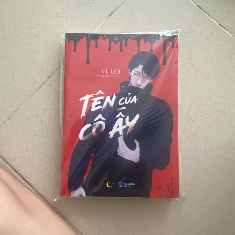 Sách Tên của cô ấy mới 99% 463752
