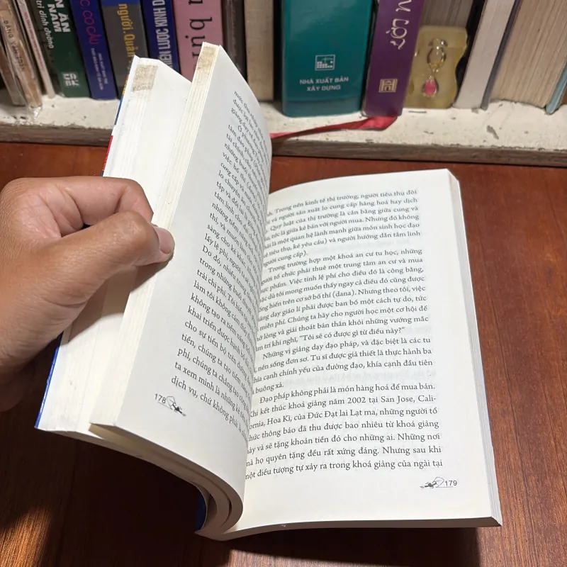 II Giải Thoát Tâm Thức _ Thực Hành Pháp Môn Lục Độ Mẫu Tara - Thubten Chodron - 2015 927773