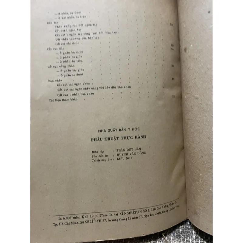 Hoàng đình Cầu; Phẫu thuật học ; gần 300 trang khổ lớn  1009213