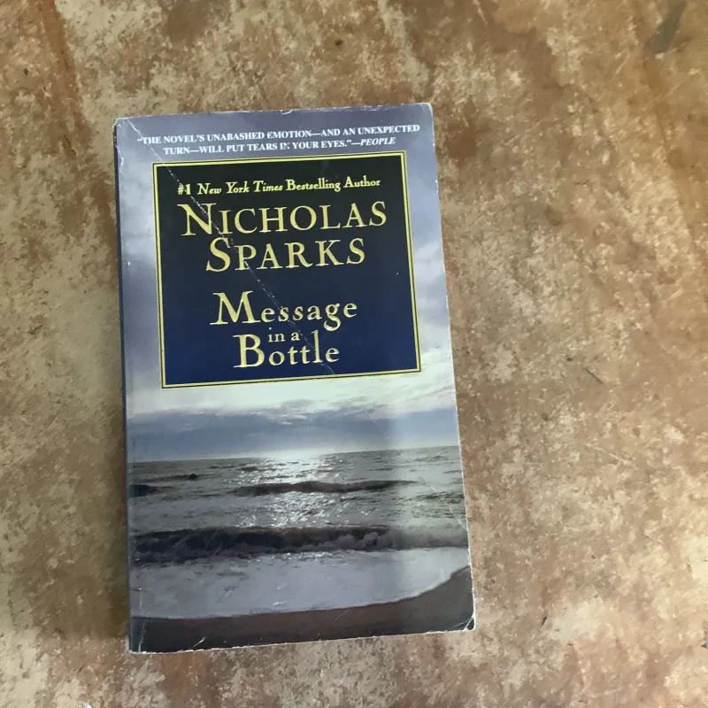 MESSAGE IN A BOTTLE- NICOLAS SPARKS  761605
