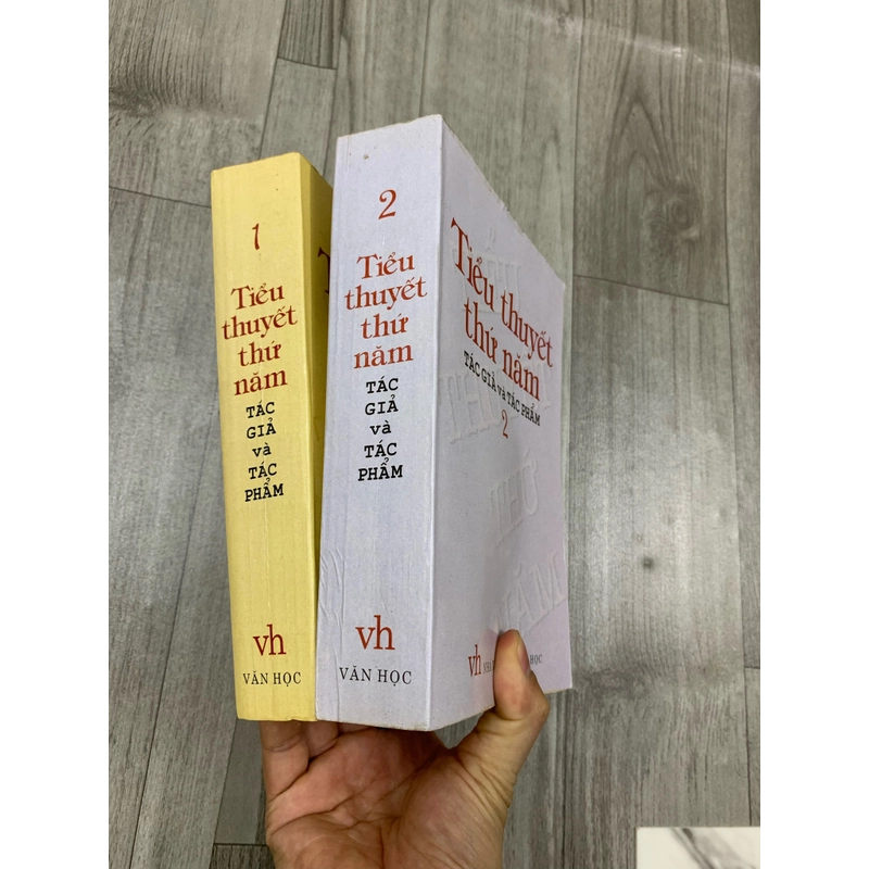 Tiểu thuyết thứ năm, tác giả và tác phẩm. Bộ 2 tập. 1a2.  507721