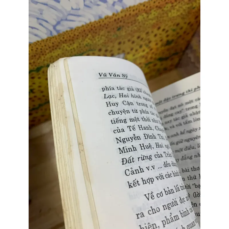 Về Một Đặc Trưng Thi Pháp Thơ Việt Nam - Vũ Văn Sĩ 926391