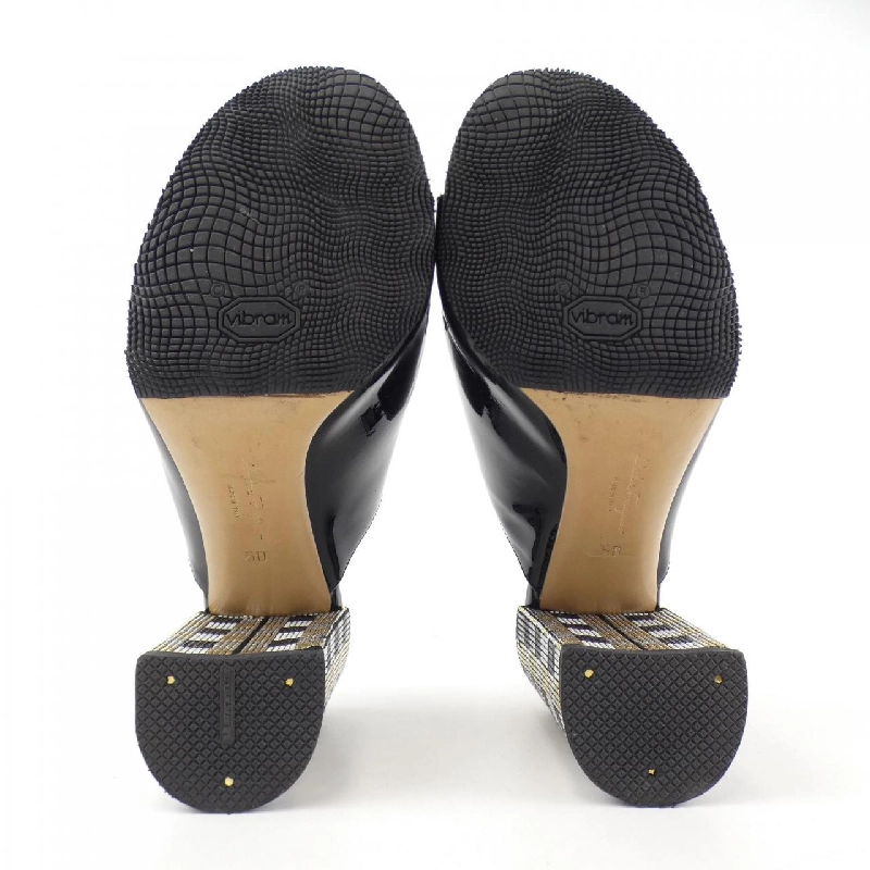 サルヴァトーレフェラガモ SALVATORE FERRAGAMO Sandal - Hàng hiệu Chính hãng 830925