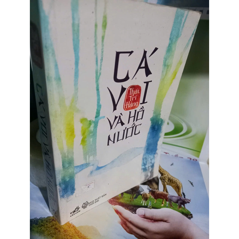 cá voi và hồ nước 472209