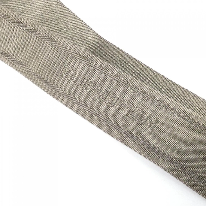 Túi xách vai Louis Vuitton Taiga Roman M32805 - Hàng hiệu Chính hãng 768126