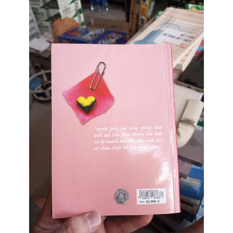 Phụ Nữ Là Người Thu Phục - Hiền Lương 2008 mới 80% Sách văn học HCM1004 1007973