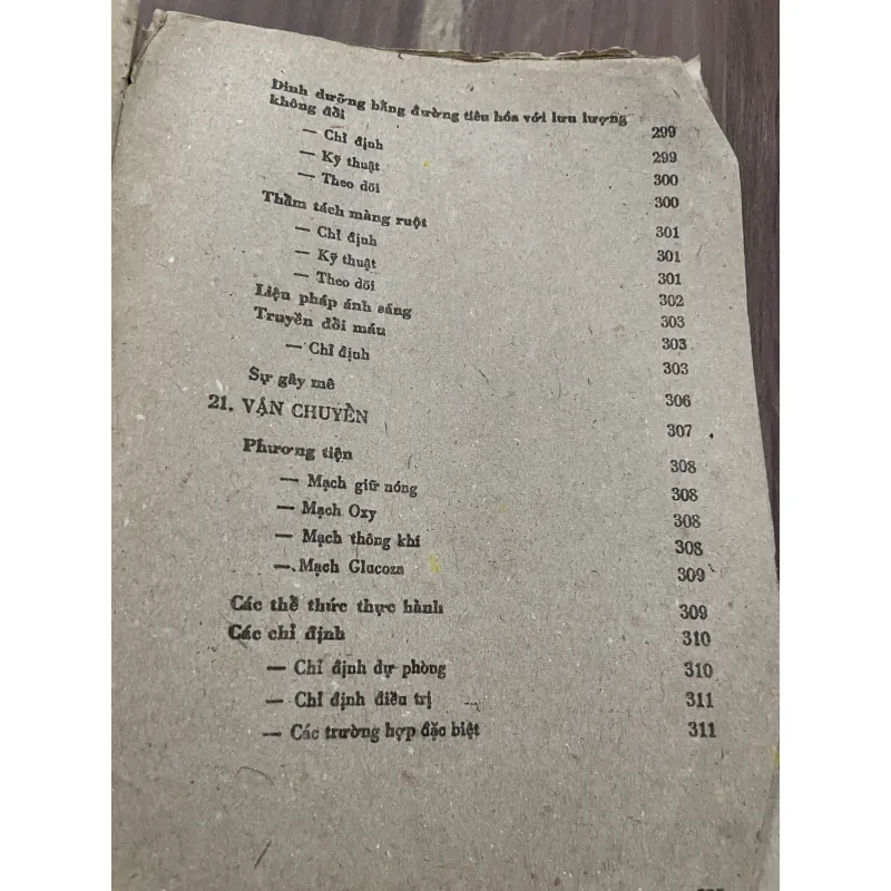 GIẢN YẾU SƠ SINH HỌC BỆNH TRẺ SƠ SINH - LAUGIER- Lâm sàng Chẩn đoán Điều trị- 1989 788985