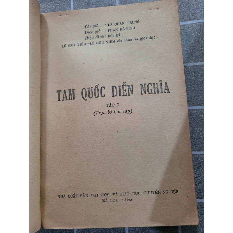 Tam quốc chí diễn nghĩa; 1988; Phan Kế Bính dịch;, Bùi Kỷ hiệu đính đính   272687