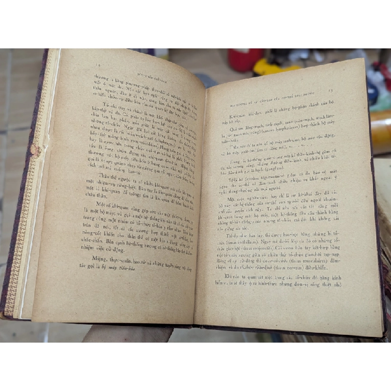 Sức khoẻ chỉ nam - một nhóm biên soạn ( bìa cứng ) 128699