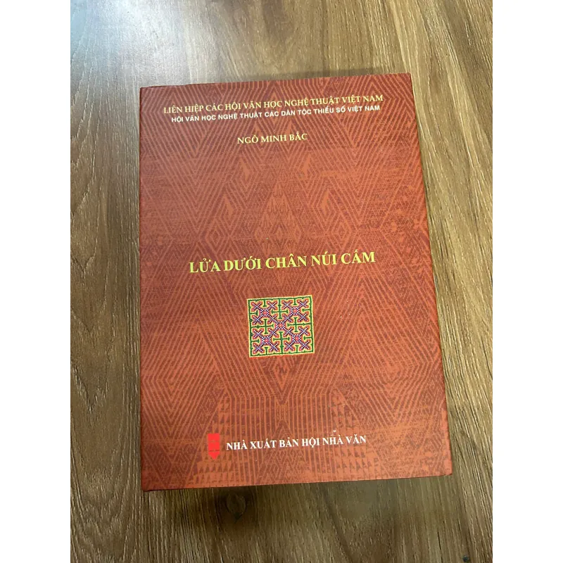 Lửa Dưới Chân Núi Cấm - Ngô Minh Bắc 762581