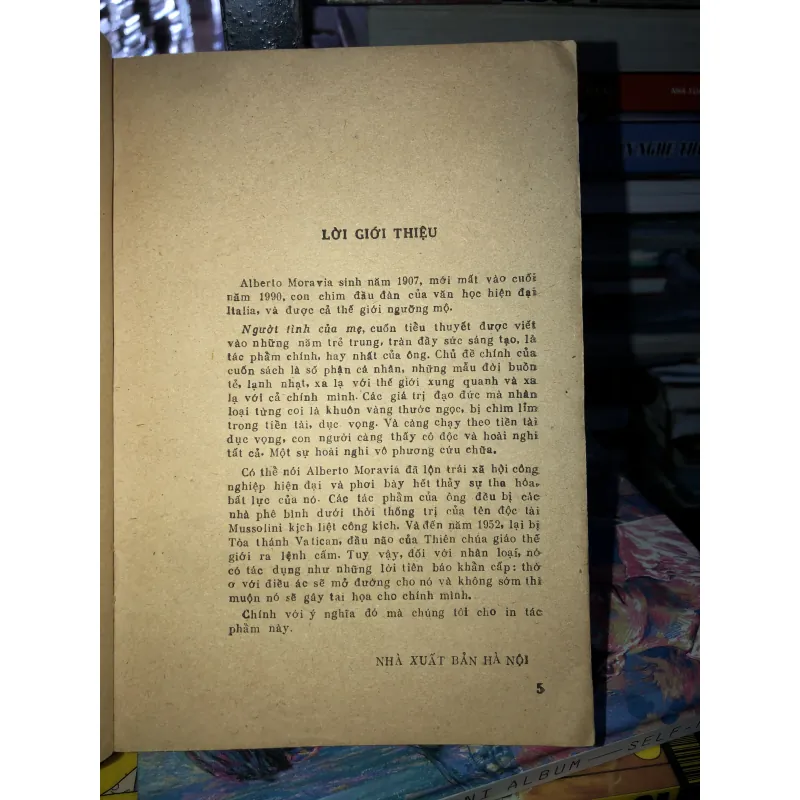 Người tình của mẹ - Alberto Moravia  975927