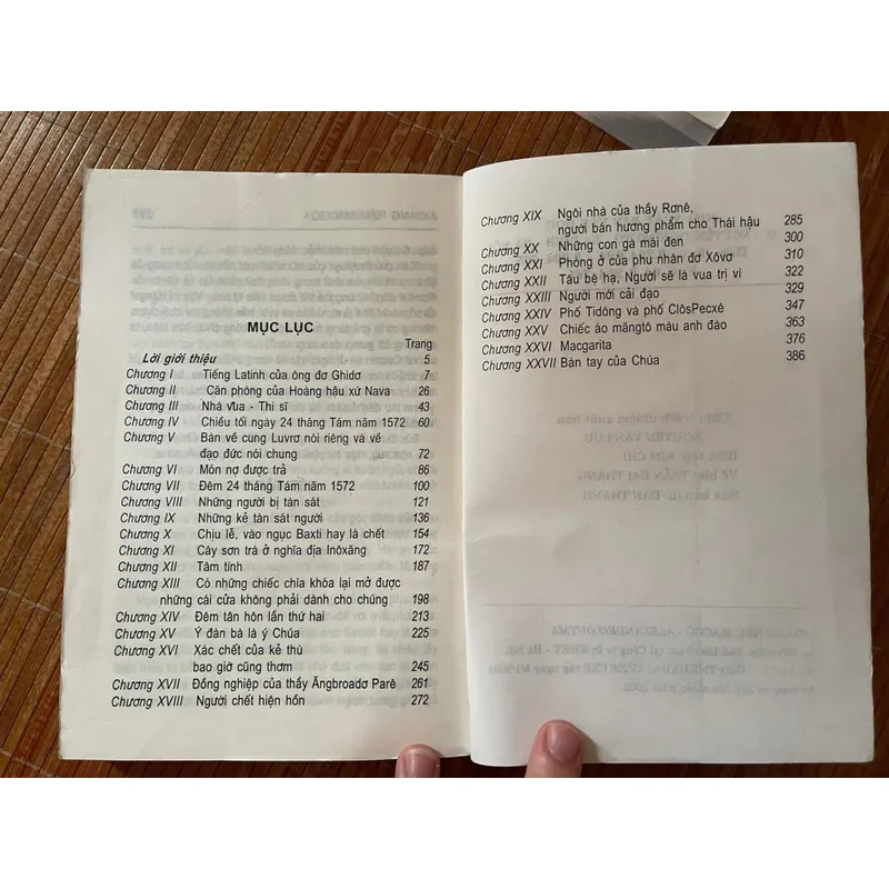 Hoàng hậu Macgo 605935