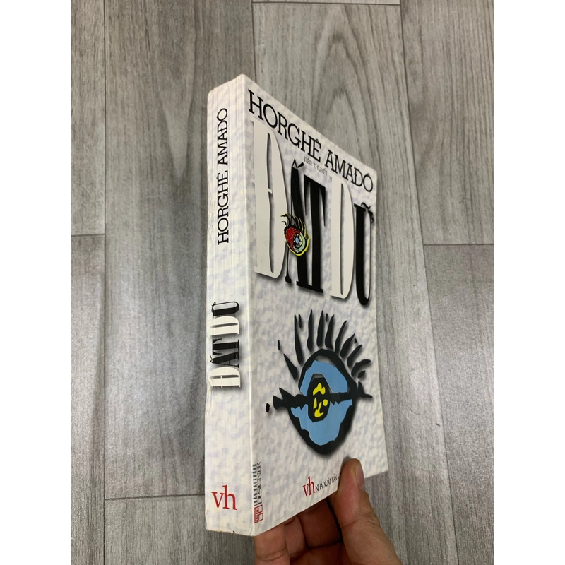 Đất dữ - Horghe Amado. 1b4 518956