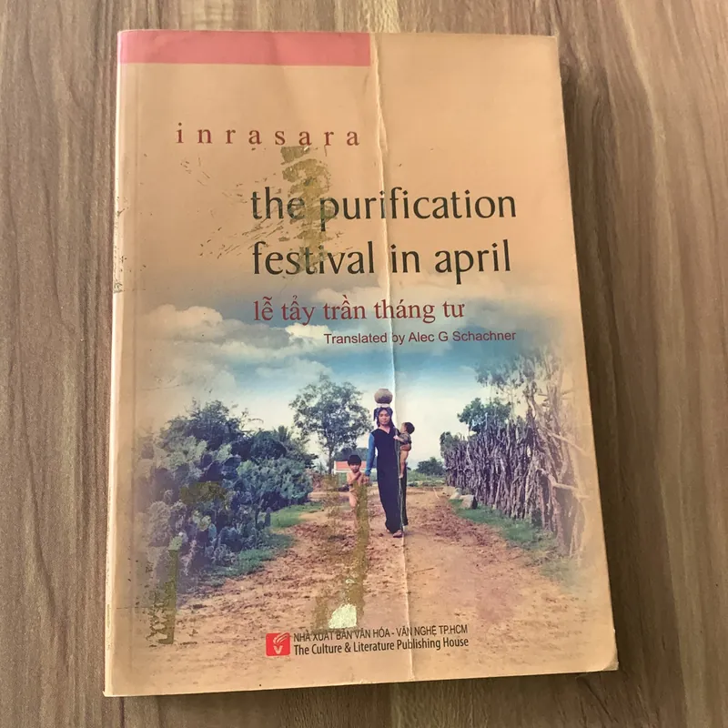Lễ tẩy trần tháng tư, có chữ ký của tác giả inrasara 673936