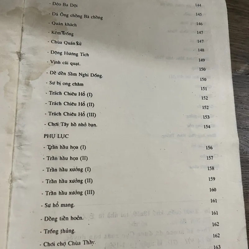 Hồ Xuân Hương từ cội nguồn vào thế tục - Đào Thái Tôn-  1028260