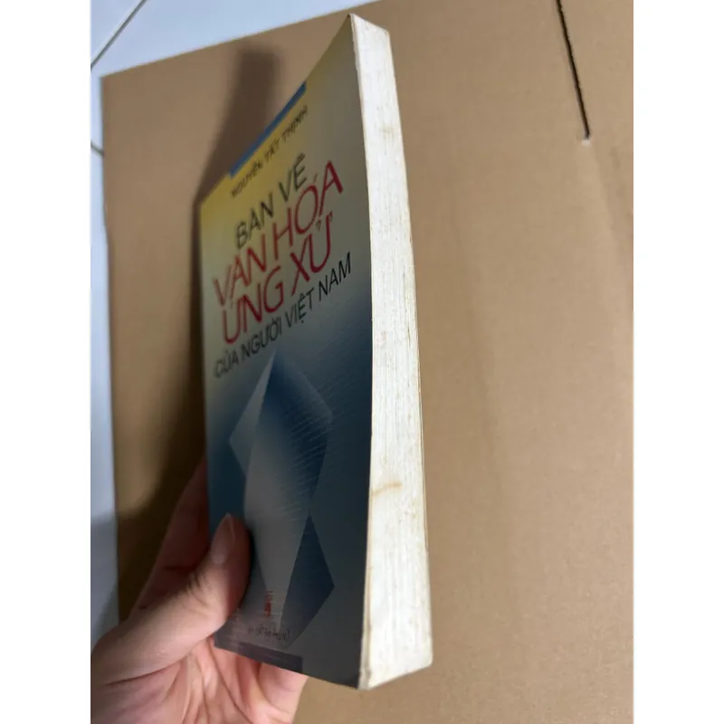 Bàn về văn hoá ứng xử của người Việt Nam 706568