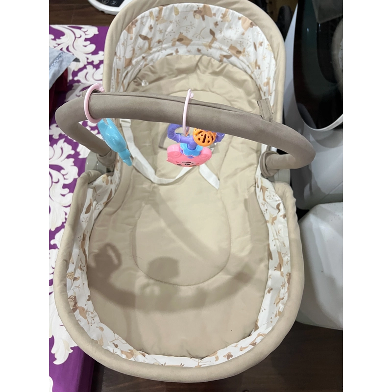 Nôi điện rung cho bé 447756