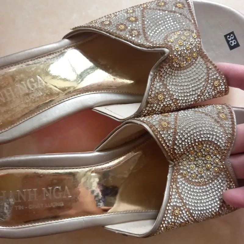 Giày đế xuồng đính đá size 38 1012926