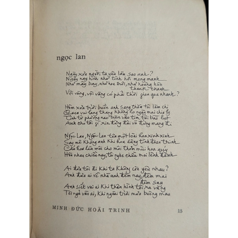 Bài thơ cho ai - Minh Đức Hoài Trinh 799547