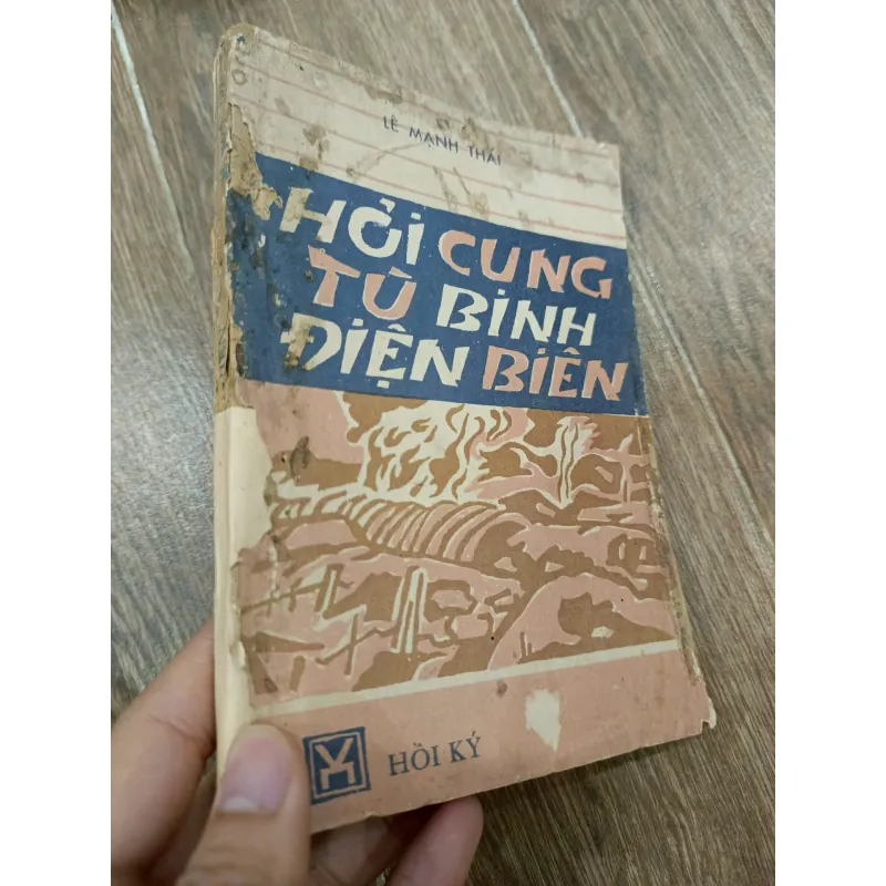 Hỏi cung tù binh Điện Biên 958437