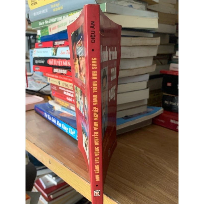 Anh hùng lao động Nguyễn Vũnh nghiệp gàng trình ánh sáng -Diệu Ân 758649