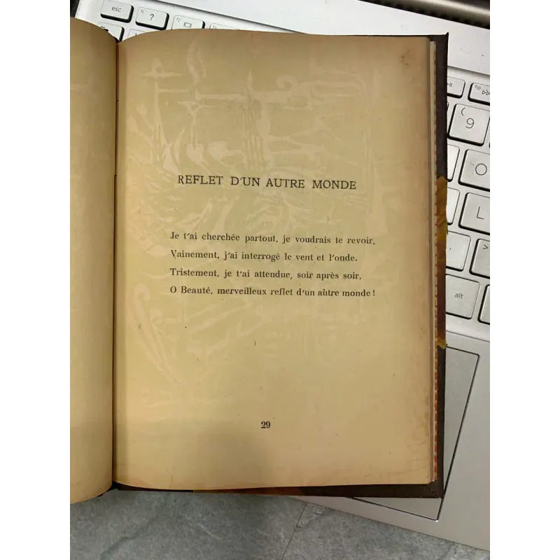 ÁNH SÁNG TRONG ĐÊM - VÕ LONG TÊ 705007