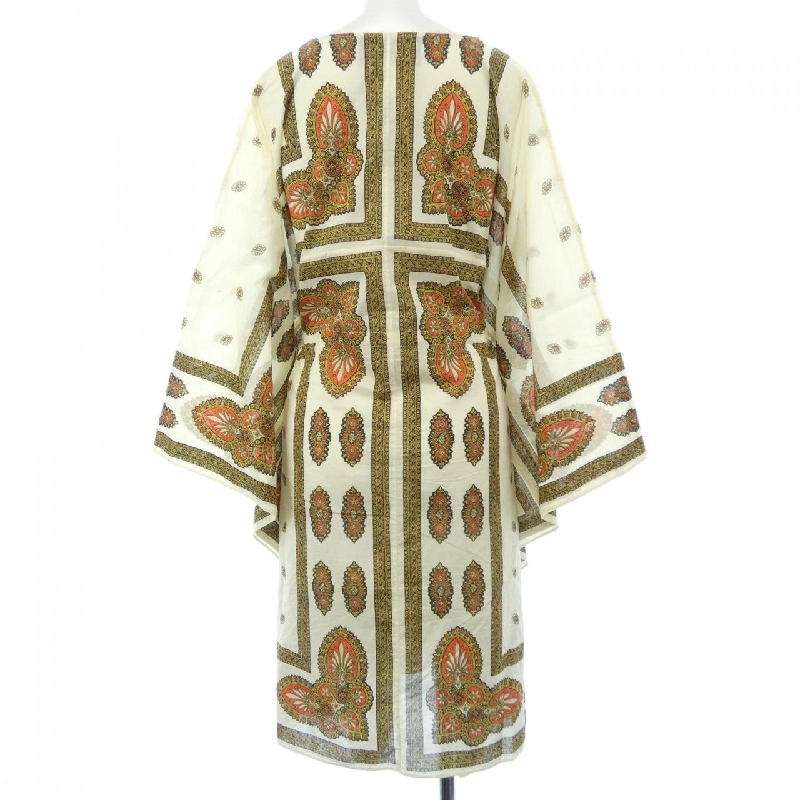 Gucci GUCCI 621037 ZAET1 Poncho - Hàng hiệu Chính hãng 812098