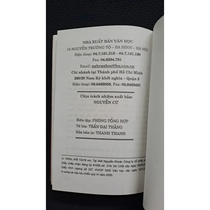 Bầu trời sụp đổ - Sidney Sheldon (bìa cứng) 1027163