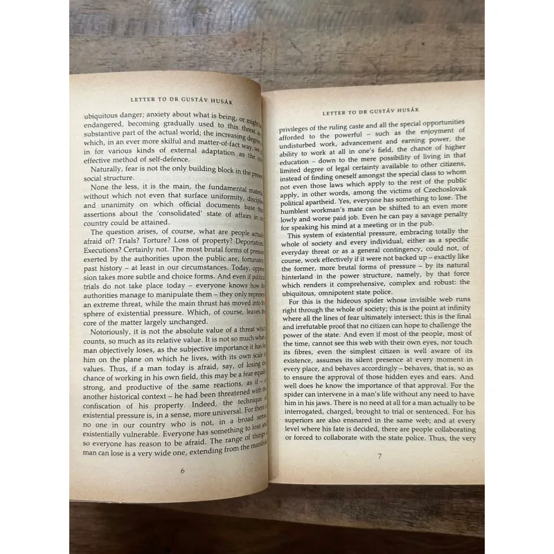 Living in Truth - Václav Havel 730837