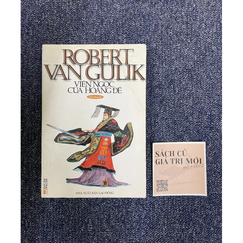 Viên ngọc của hoàng đế 589026