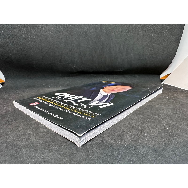 Chết Vì Nợ Khủng - Adrian Wee, Mới 90% (Trang đâu có ghi chữ), 2018 SBM.PL2504 Oreka-Blogmeo 139152