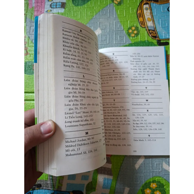 Thời Thơ Ấu Của Các Huyền Thoại Thể Thao: Chuyện Thật Chưa Kể 1005472