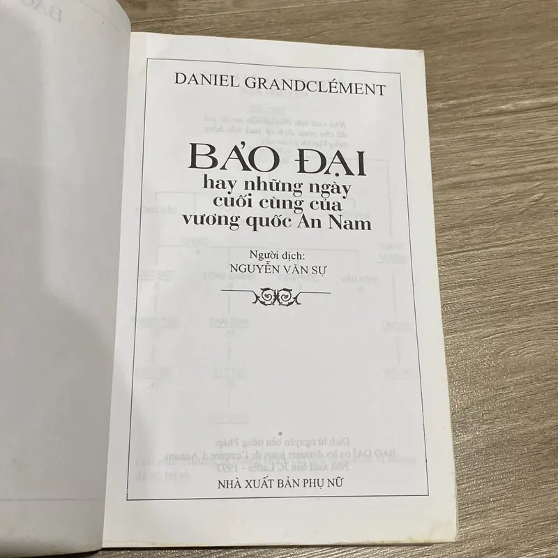 BẢO ĐẠI HAY NHỮNG NGÀY CUỐI CÙNG CỦA VƯƠNG QUỐC AN NAM (XB 2007) 739018