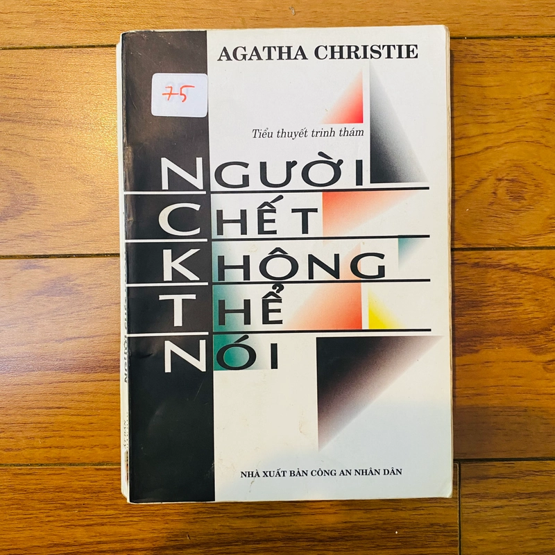 Người chết không thể nói - Agatha Christie- bìa mềm- 2000 #TAKE 208638