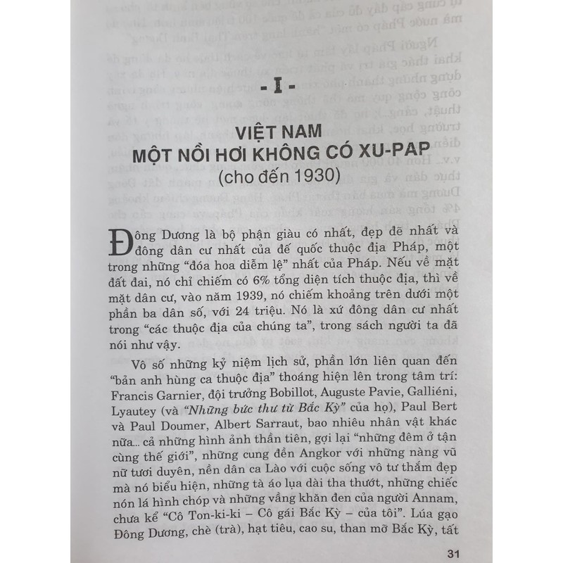 Paris - Saigon - Hanoi (Tài Liệu Lưu Trữ Về Cuộc Chiến Tranh 1944 - 1947) (bìa cứng) 192857